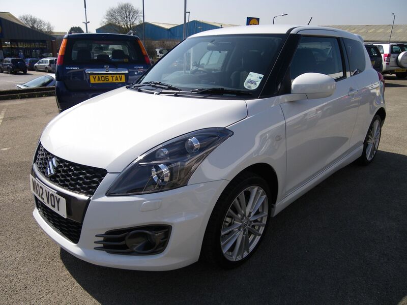 SUZUKI SWIFT