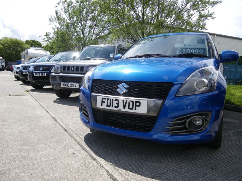 SUZUKI SWIFT